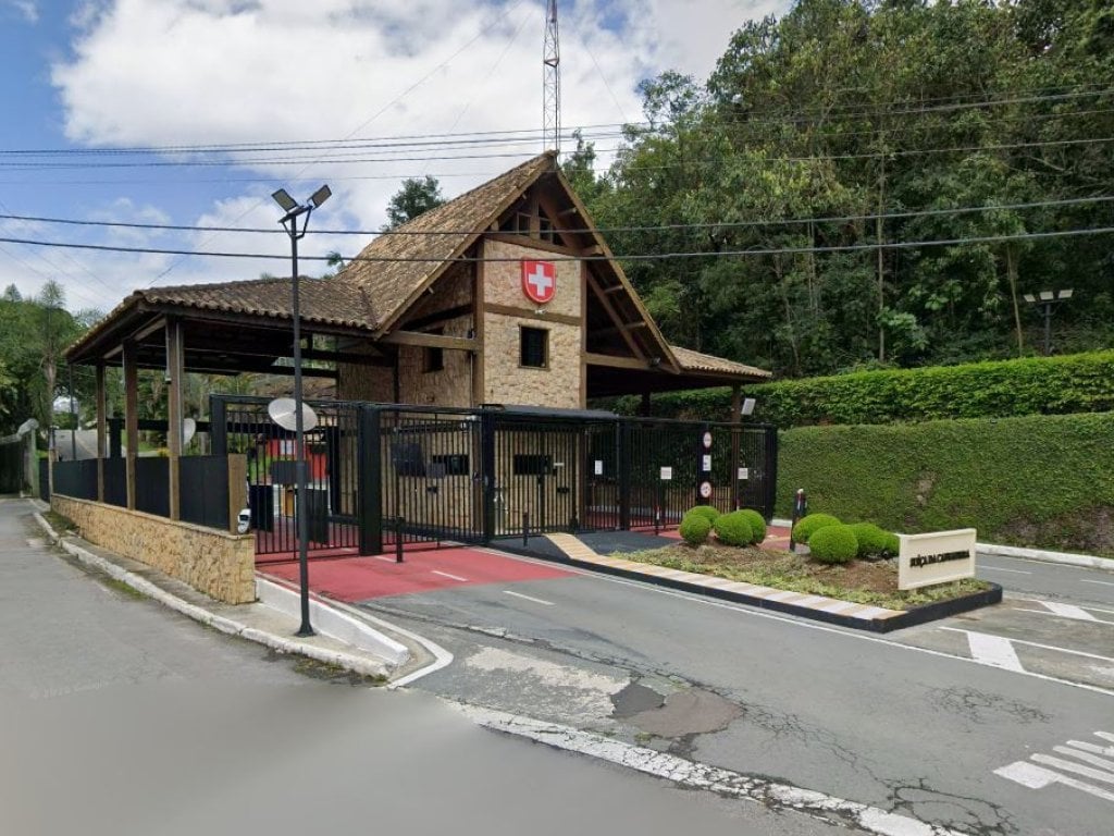 Terreno 1.090 m² (Lt. 17 da Qd. A no Condomínio Suíça da Cantareira) - Mairiporã - SP