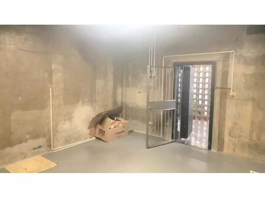 Ex-Agência à venda em leilão