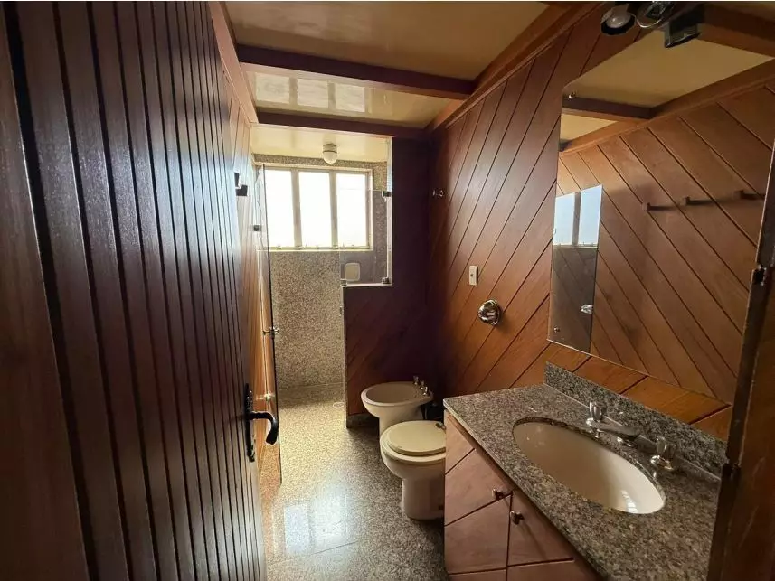 Apartamento à venda em leilão