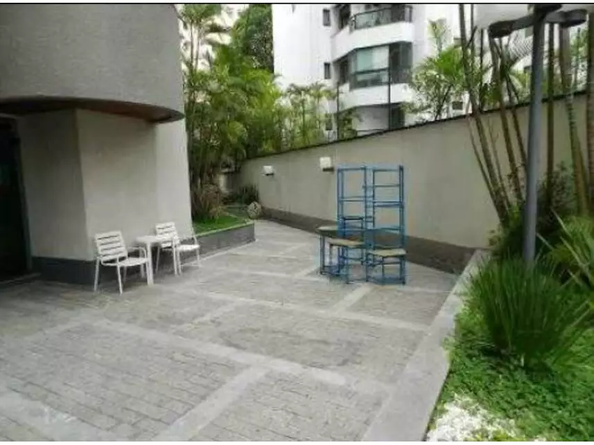 Apartamento à venda em leilão