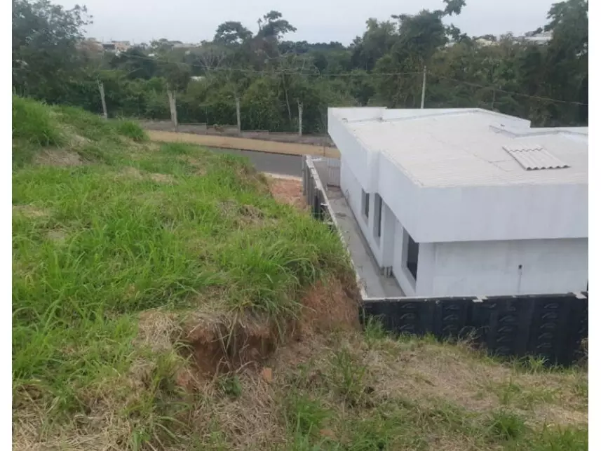 Terreno à venda em leilão