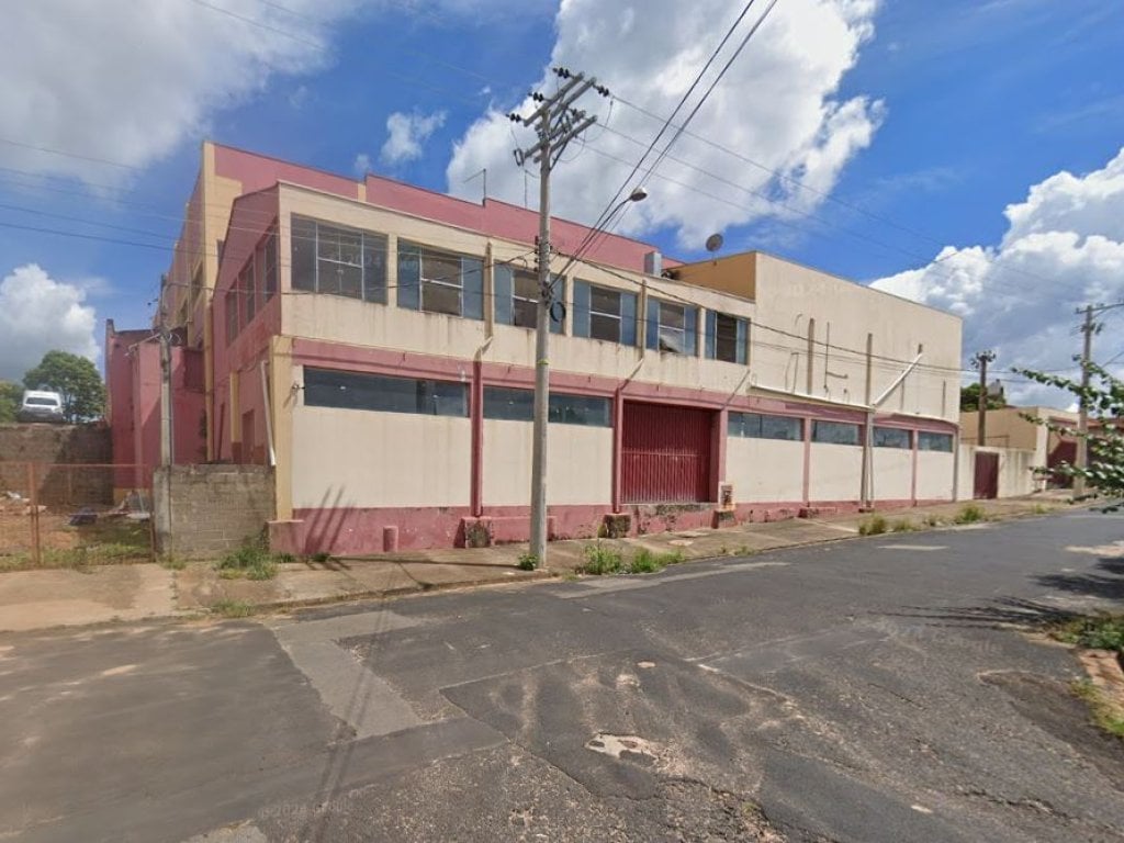 Prédio Comercial 2.006 m² (área construída) e 2.659 m² (terreno) - Vila Barros - Santa Rosa de Viterbo - SP