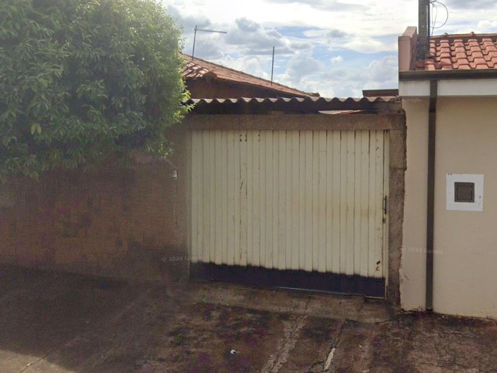 Casa em Terreno 187 m² - Jardim Santa Rosa - Bariri - SP