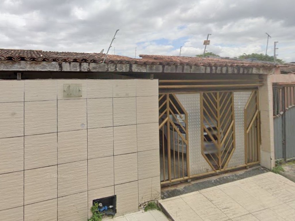 Casa 102 m² - Tomba - Feira de Santana - BA