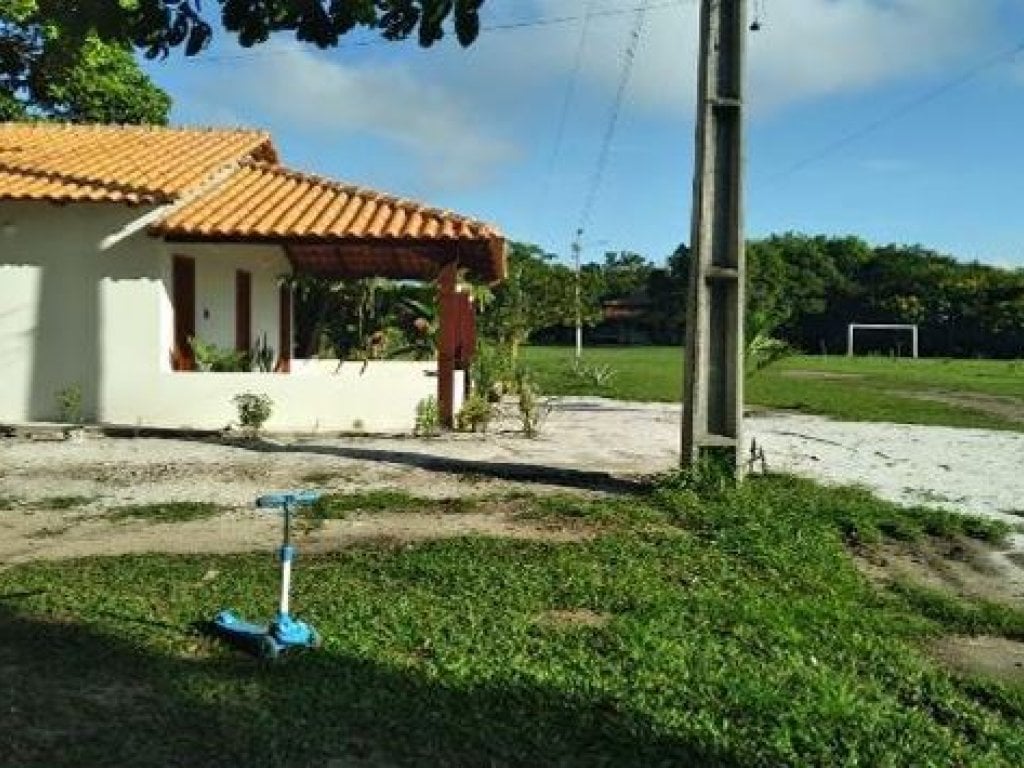 Área com 12.030 m² com Construção de 215 m² - Área Rural de Parintins - Parintins - AM