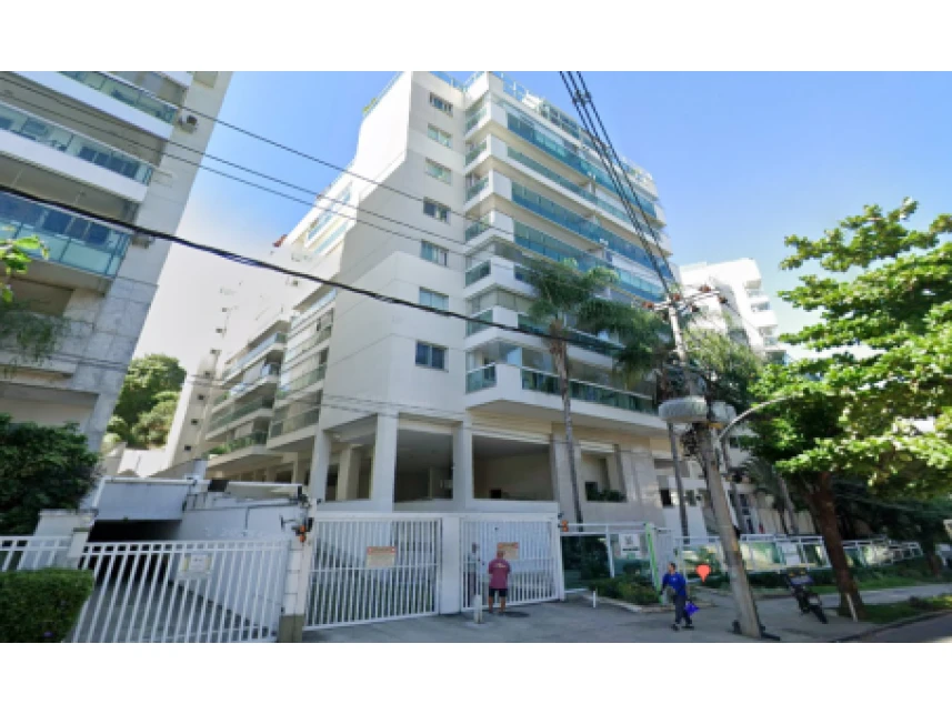 Apartamento à venda em leilão