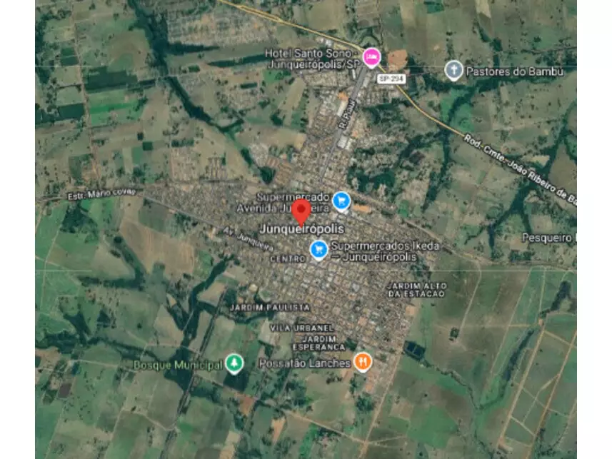 Terreno c/benfeitorias à venda em leilão