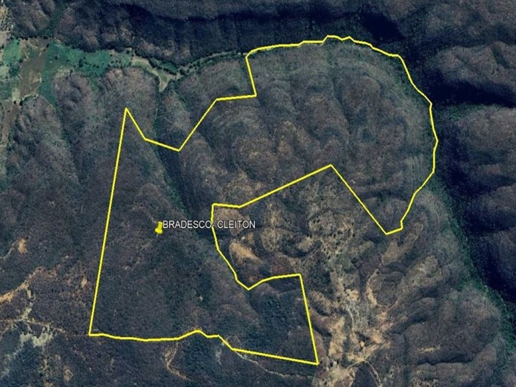 Fazenda 200 ha - Pedras de Maria da Cruz-MG - Fazenda Palmeirinha ou Cascalho - Distrito de São Pedro