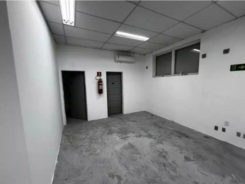 Ex-Agência à venda em leilão