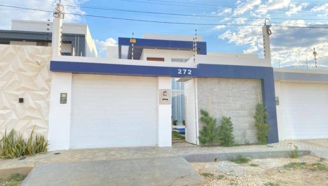 Casa, Padrão, 1 Vaga(S) de Garagem