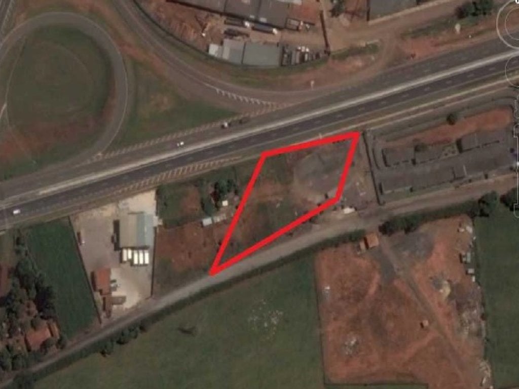 Terreno com 5.585 m² ás Margens da Rod. Raposo Tavares - Itapetininga - SP