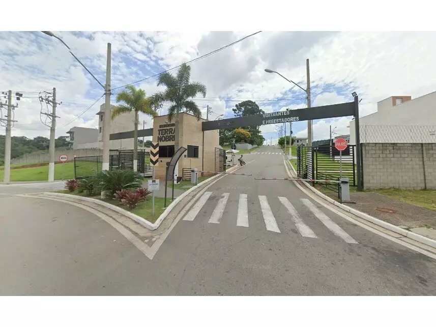 Terreno à venda em leilão