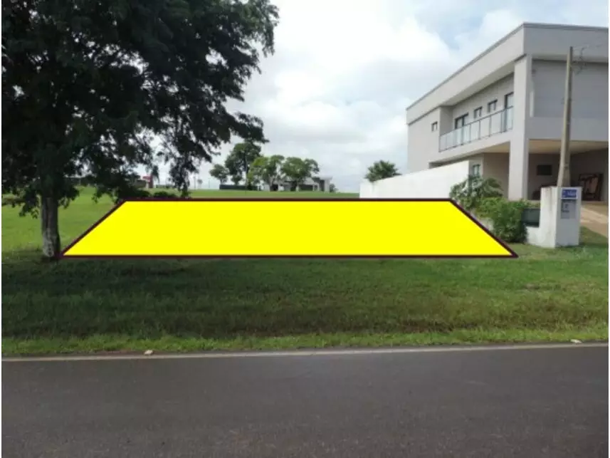 Terreno à venda em leilão
