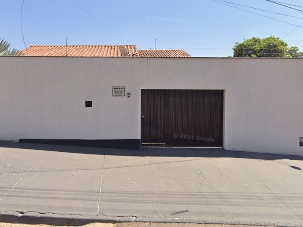 Casa 192 m² - Trindade-GO - Rua A-24 - Lt. 09 da Qd. 41 - Setor Sul