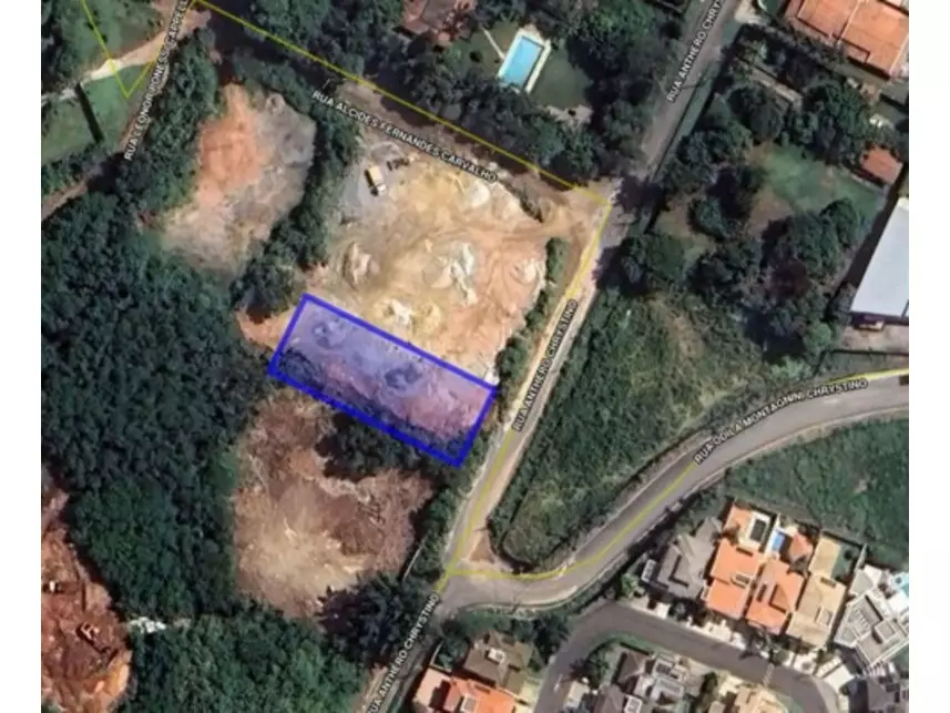 Terreno à venda em leilão