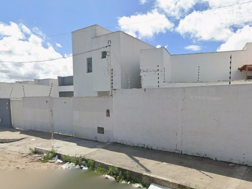 Casa 63 m² - Conceição - Feira de Santana - BA