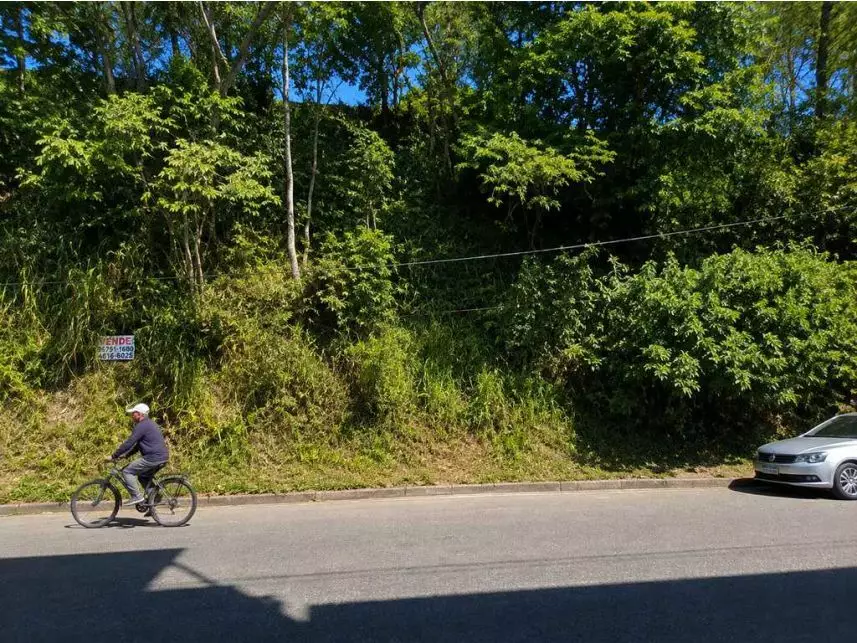 Terreno à venda em leilão