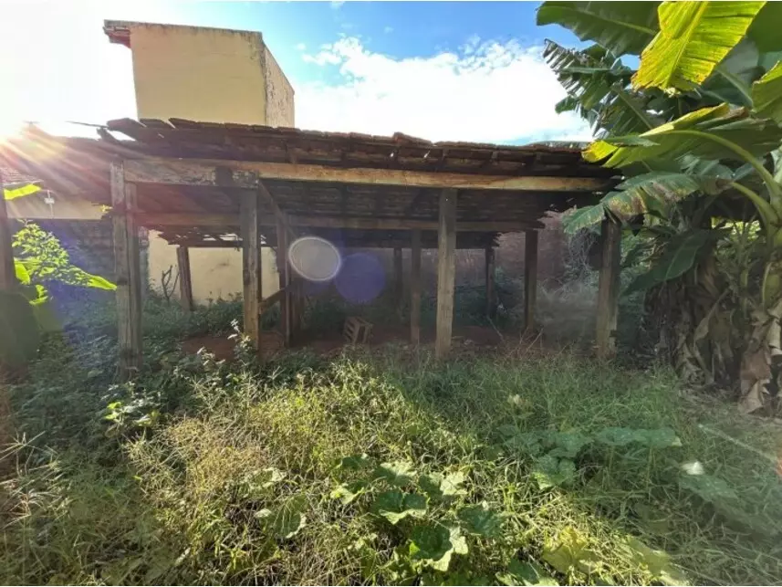 Terreno à venda em leilão