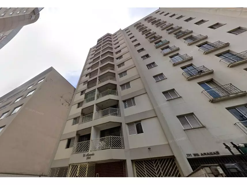Apartamento à venda em leilão