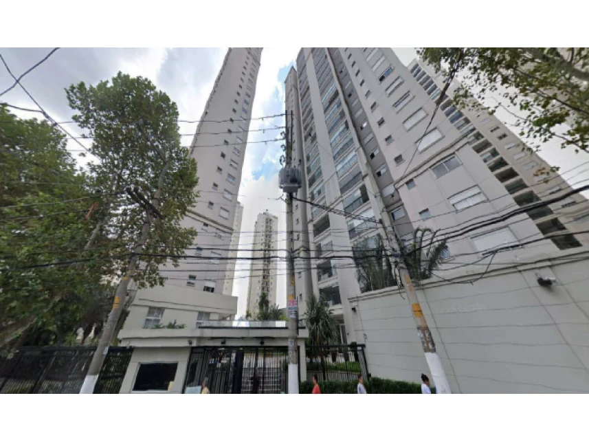 Apartamento à venda em leilão
