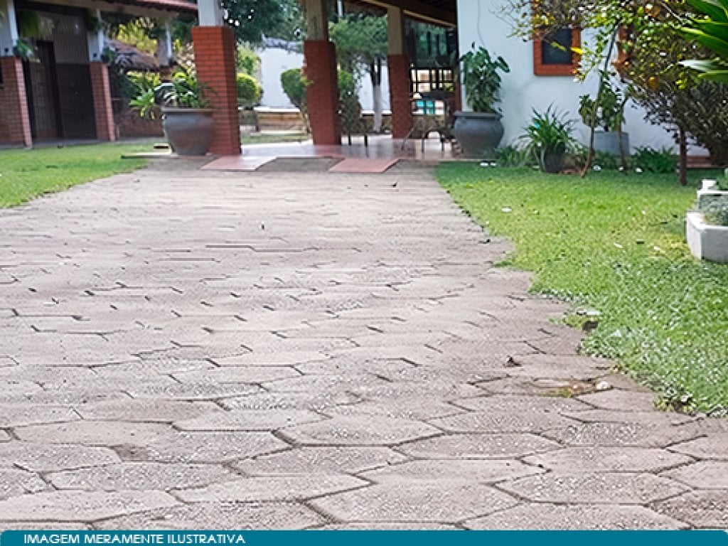 Casa em Terreno 1.960 m² - Rincão das Lendas - Suzano - SP