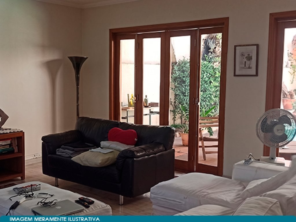 Direitos sobre Casa de Alto Padrão em Terreno de 629 m² (03 pavimentos) - Cidade Jardim - São Paulo - SP