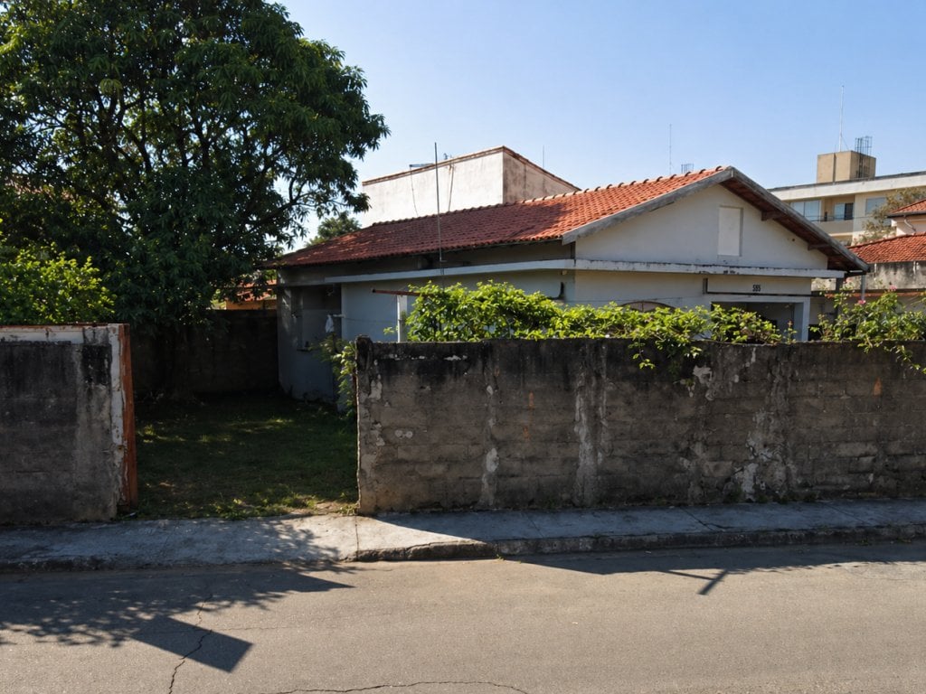 Casa em Terreno de 402 m² - Jardim Valparaíba - São José dos Campos - SP