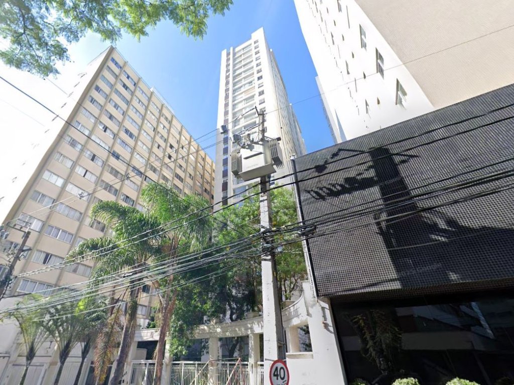 Direitos sobre Apartamento 70 m² (02 vagas) - Centro - Curitiba - PR
