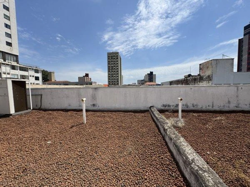 Prédio Comercial à venda em leilão