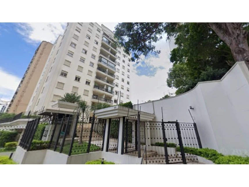 Apartamento à venda em leilão