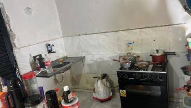 Casa, Padrão, 0 Vaga(S) de Garagem