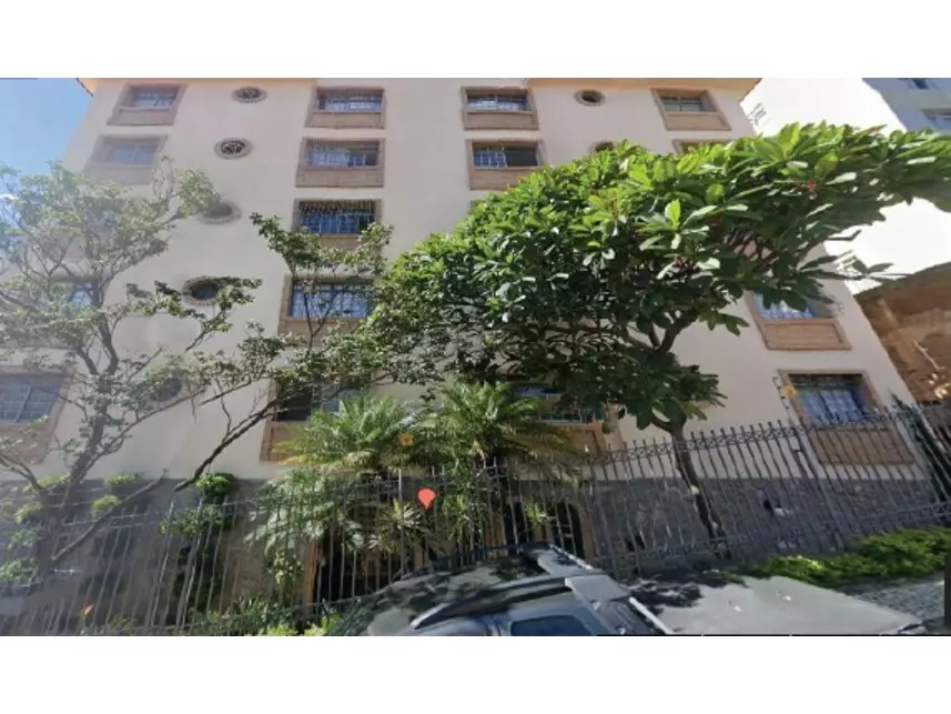 Apartamento à venda em leilão