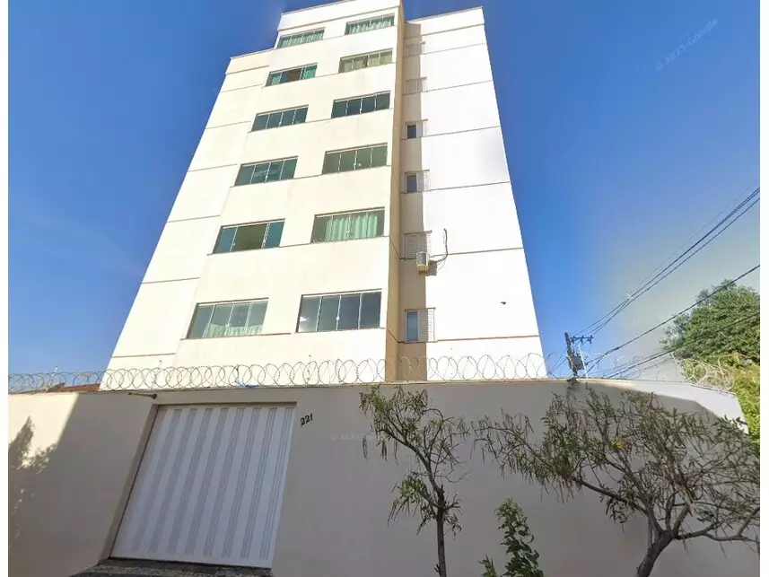 Apartamento à venda em leilão