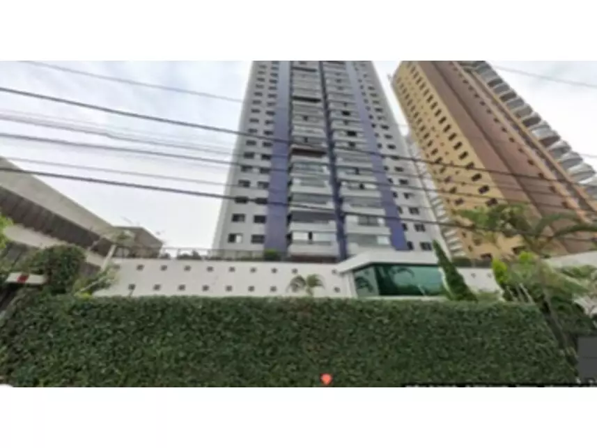 Apartamento à venda em leilão