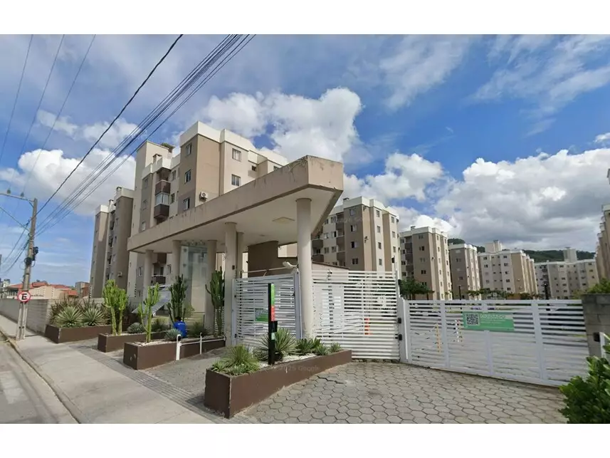 Apartamento à venda em leilão