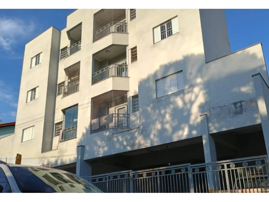 Apartamento à venda em leilão