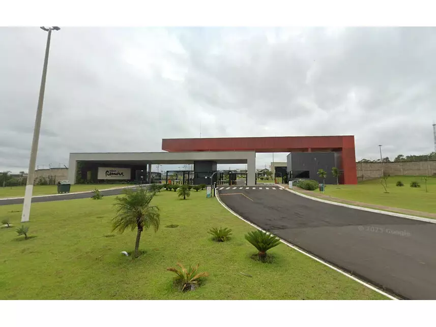 Terreno à venda em leilão