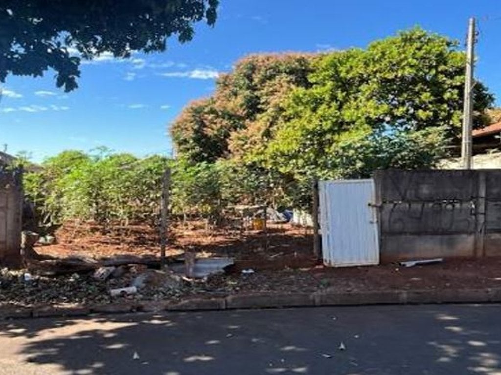 Terreno 377 m² - Cassilândia-MS - Rua Josué Andrade de Vasconcelos, 410 - Jardim Primavera II