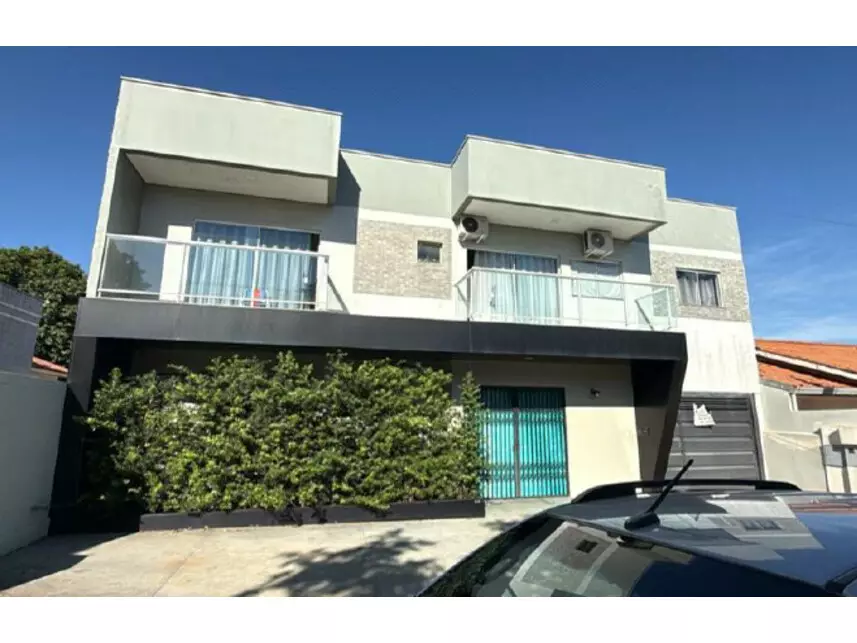 Residencial / Comercial à venda em leilão
