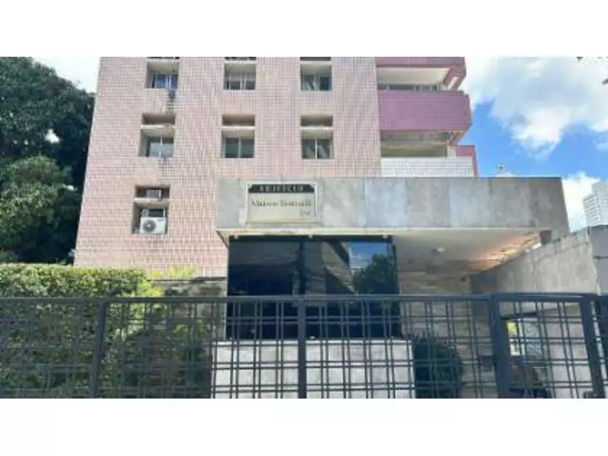 Apartamento à venda em leilão
