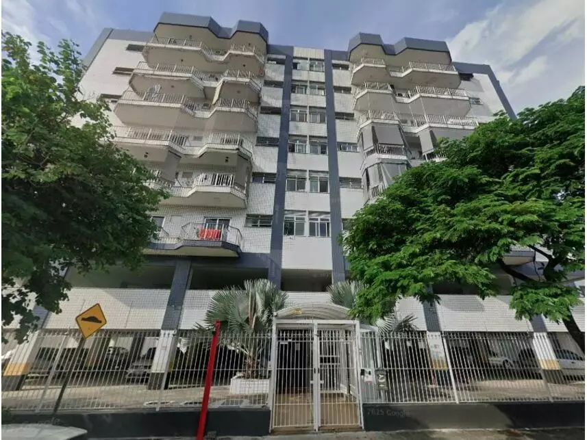 Apartamento à venda em leilão