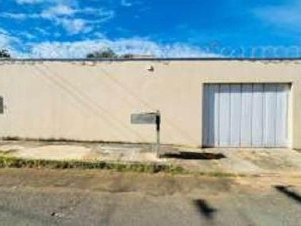 Casa 143 m² - Uberlândia-MG - Rua Monte Roraima, 665 - São Jorge