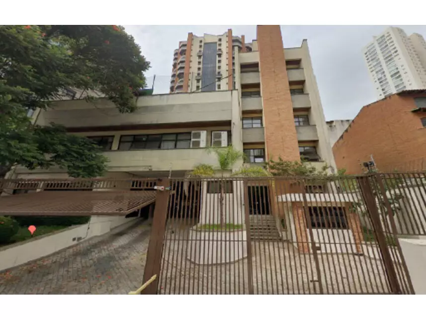 Apartamento Duplex à venda em leilão