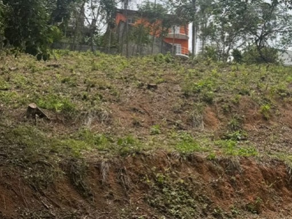Terreno 680 m² (Lt. 37 da Qd. 13 no Condomínio Monterey Ville) - Mogi das Cruzes - SP