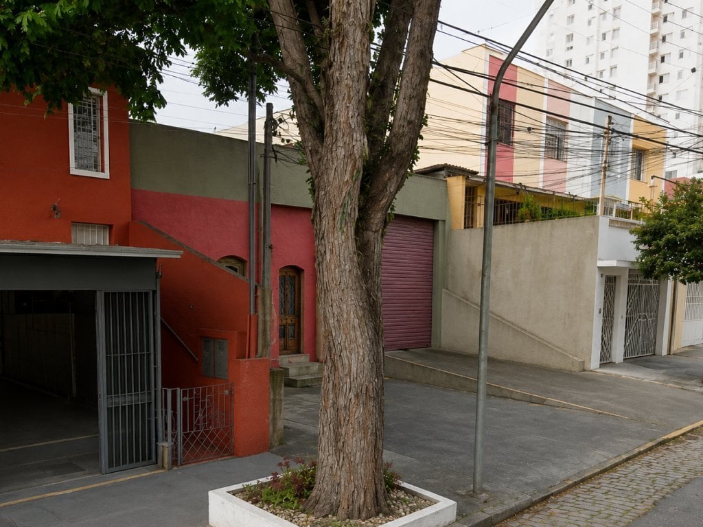 Imóvel para Incorporação Imobiliária 750 m² (Zoneamento ZEU-ZCOR-1) - Caxingui - São Paulo