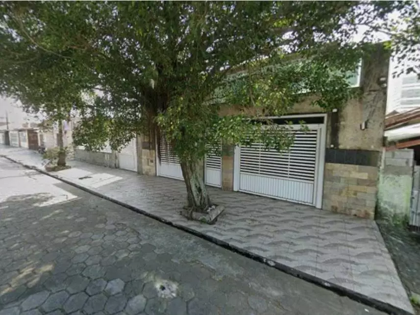 Sobrado à venda em leilão