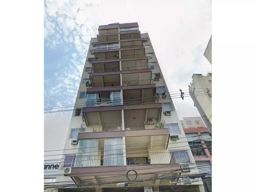 Apartamento à venda em leilão