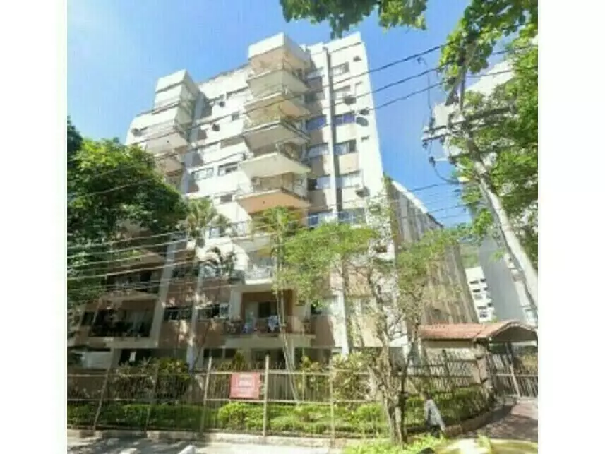 Apartamento à venda em leilão