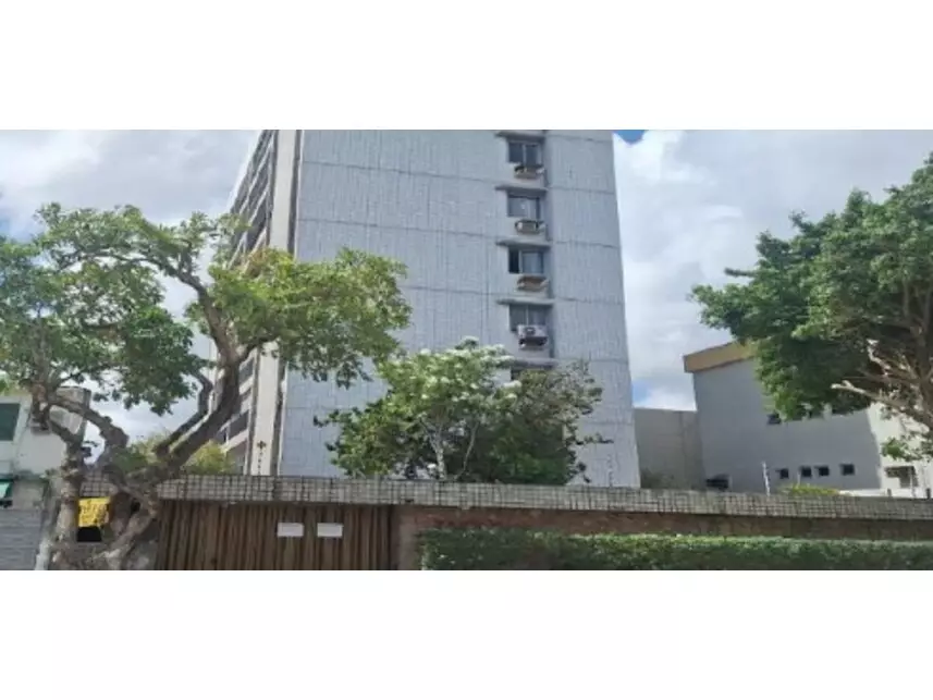 Apartamento à venda em leilão