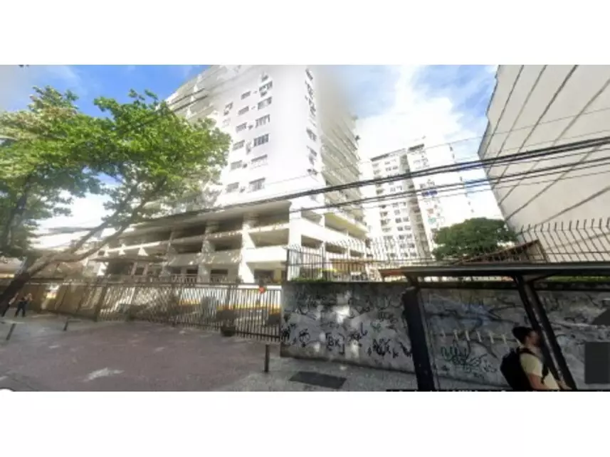 Apartamento à venda em leilão